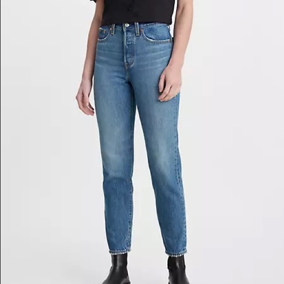 3 Pairs of Levi’s Wedgie Straight Jeans - Picture 3 of 3